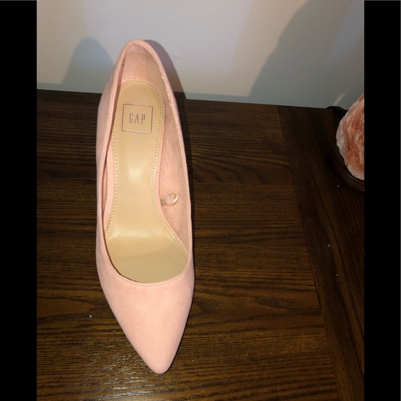 Gap soft pink suede heels size 9 - Picture 5 of 6